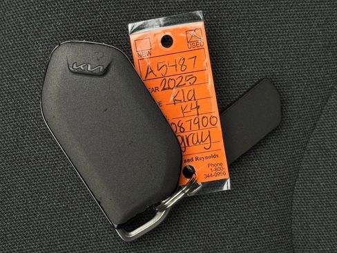 Used 2025 Kia K4 FWD image 41