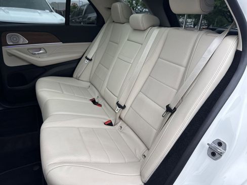 Used 2023 Mercedes-Benz GLE 350 4MATIC w/ Premium Package image 22