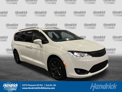 Used 2020 Chrysler Pacifica Limited w/ Advanced Safetytec Group