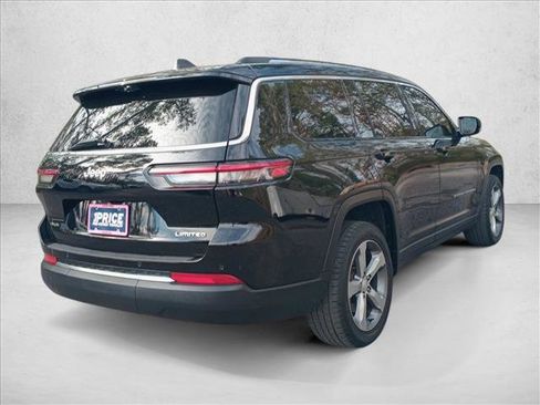 Used 2022 Jeep Grand Cherokee L Limited w/ Luxury Tech Group II image 5