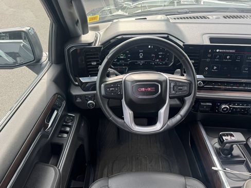 Used 2023 GMC Sierra 1500 SLT w/ SLT Premium Package AWD/4WD image 14