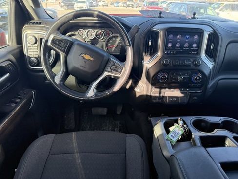 Used 2021 Chevrolet Silverado 2500 LT w/ Convenience Package image 11