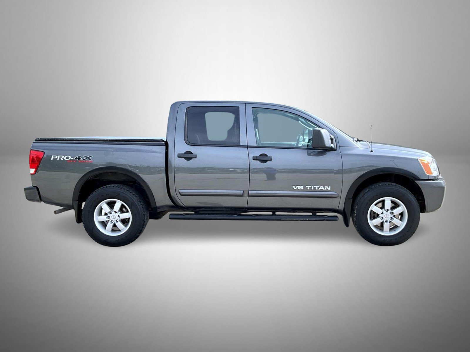 Used 2011 Nissan Titan PRO-4X w/ Pro-4x Premium Utility Pkg AWD/4WD image 4
