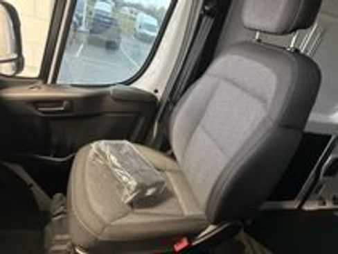 Used 2024 RAM ProMaster 2500 FWD image 33