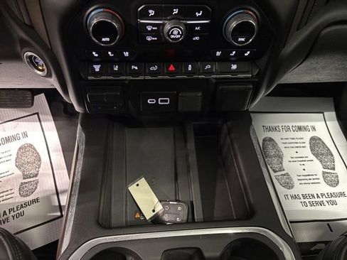 Used 2023 Chevrolet Silverado 2500 High Country image 24