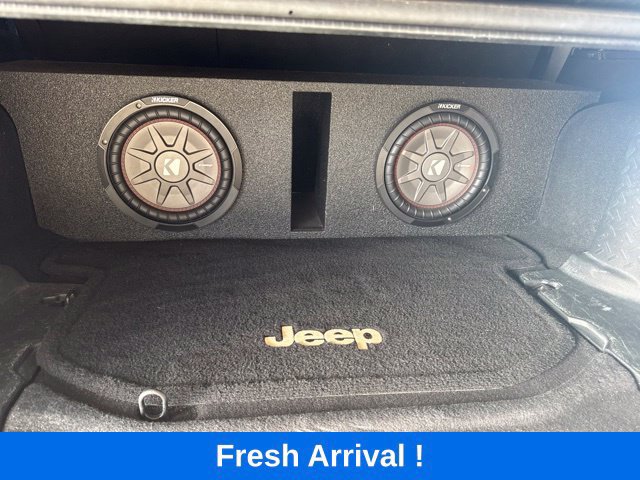Used 2016 Jeep Wrangler Unlimited Sport w/ Trailer Tow Group AWD/4WD image 4