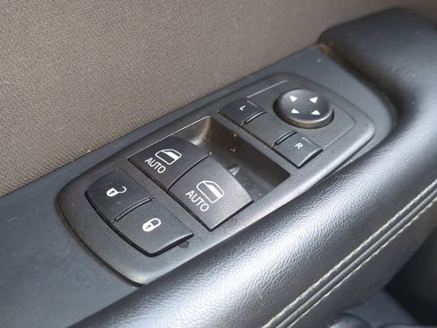 Used 2022 Dodge Challenger GT RWD image 23