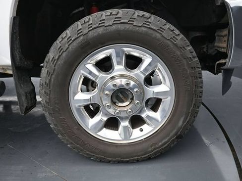 Used 2014 Ford F250 Lariat w/ Lariat Ultimate Package AWD/4WD image 12