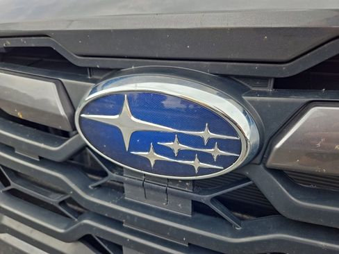 Used 2024 Subaru Crosstrek 2.0i Premium w/ Crosstrek Mirror Package AWD/4WD image 5