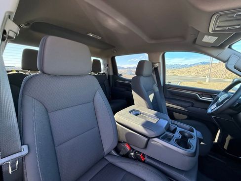 New 2026 GMC Sierra 1500 Elevation image 13