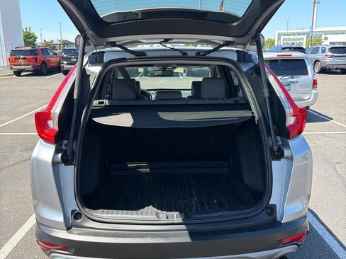 Used 2019 Honda CR-V Touring image 8