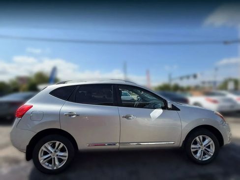Used 2013 Nissan Rogue SV image 7