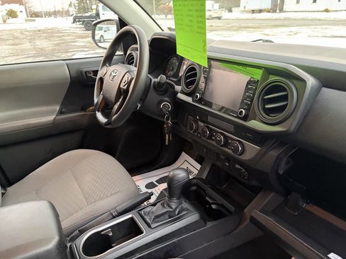 Used 2021 Toyota Tacoma SR5 image 13
