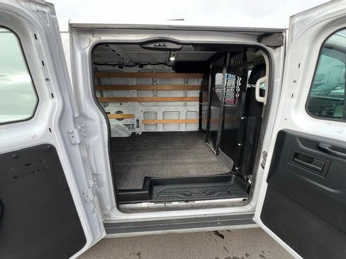 Used 2023 Ford Transit 250 Low Roof AWD w/ Exterior Upgrade Package image 20