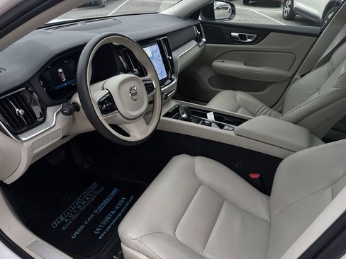 Used 2024 Volvo S60 B5 Plus w/ Climate Package image 10