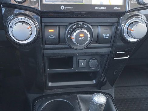 Used 2021 Toyota 4Runner TRD Off-Road Premium image 23