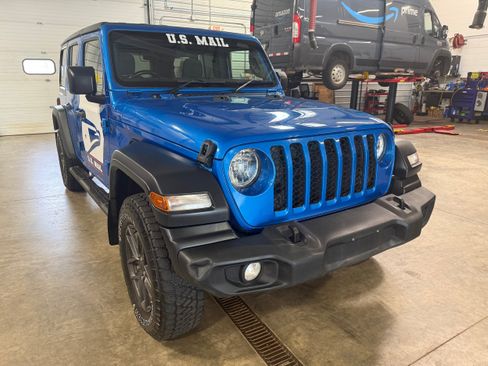Used 2024 Jeep Wrangler Unlimited Sport AWD/4WD image 1