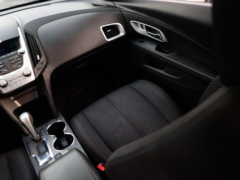 Used 2013 Chevrolet Equinox LS image 22