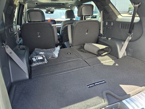 New 2025 Hyundai Palisade Calligraphy image 13