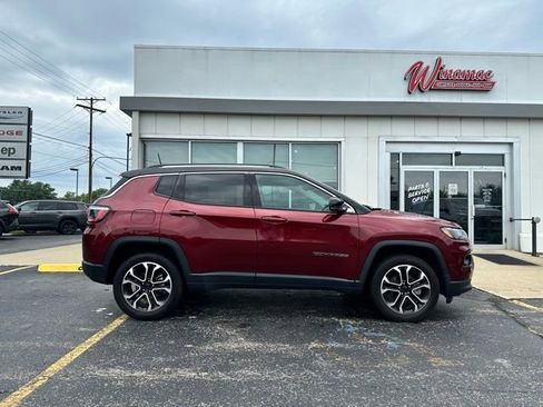 Used 2022 Jeep Compass Limited w/ Sun and Sound Group image 11