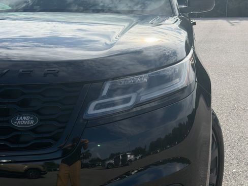 Used 2023 Land Rover Range Rover Velar R-Dynamic S AWD/4WD image 9