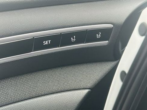 Used 2023 Hyundai Tucson Limited image 21