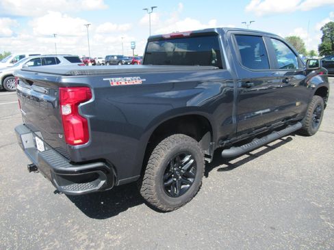 Used 2021 Chevrolet Silverado 1500 LT Trail Boss w/ Bed Protection Package image 5