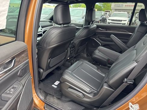 New 2026 Jeep Grand Cherokee L Limited AWD/4WD image 14