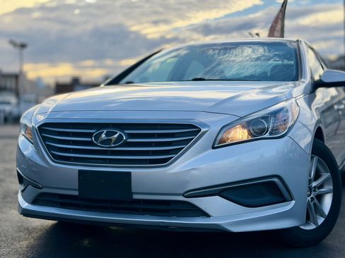 Used 2017 Hyundai Sonata SE FWD image 5