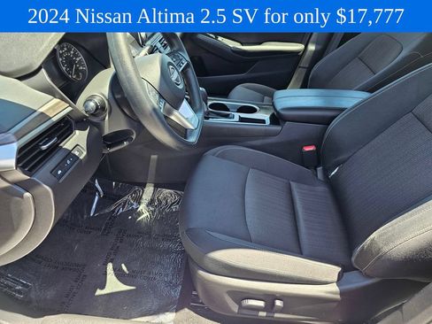 Used 2024 Nissan Altima 2.5 SV FWD image 21