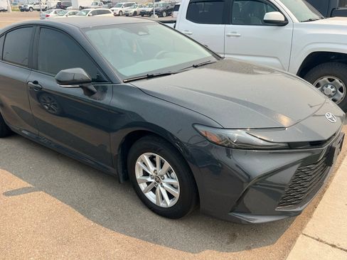 Used 2025 Toyota Camry LE w/ Convenience Package AWD/4WD image 2