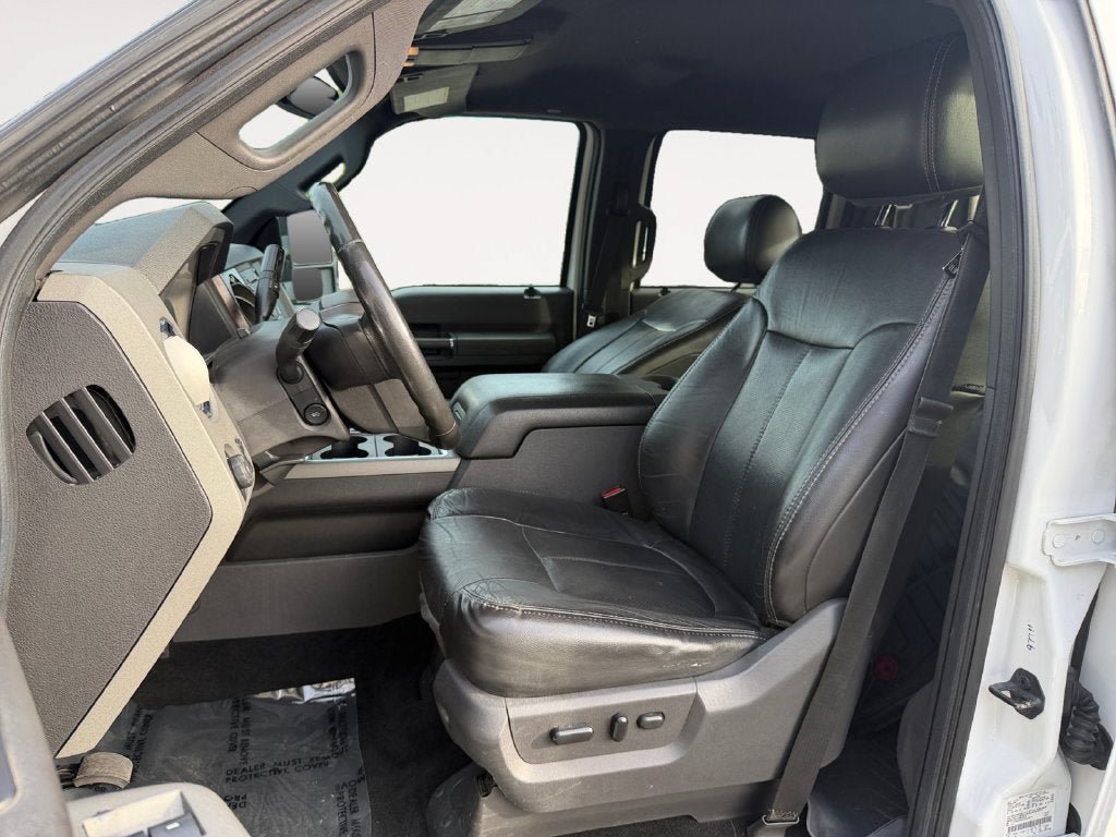 Used 2012 Ford F250 Lariat w/ Lariat Interior Pkg AWD/4WD image 7