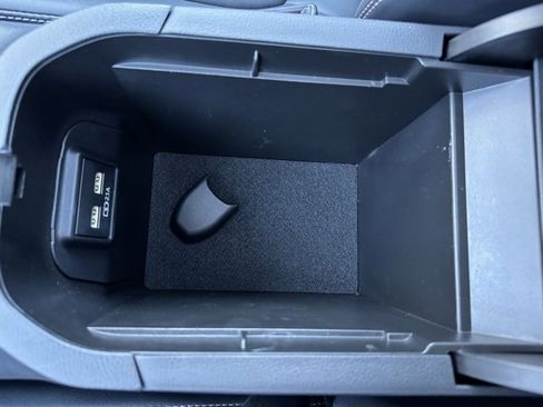 Certified 2021 Toyota RAV4 XLE Premium image 21