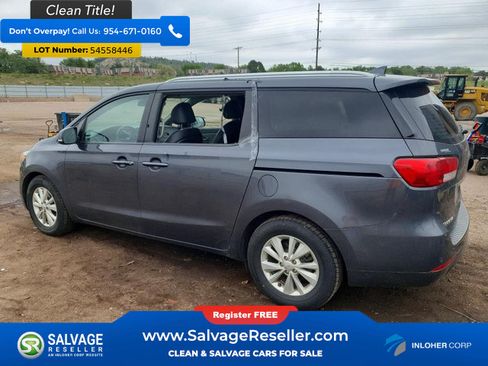 Used 2017 Kia Sedona LX w/ LX Essentials Premium Package FWD image 3