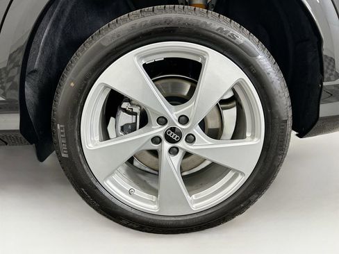 Used 2025 Audi Q5 Premium Plus AWD/4WD image 30