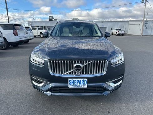 Used 2024 Volvo XC90 T8 Ultimate image 2