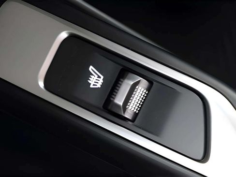Used 2025 Kia Sorento S w/ Panoramic Sunroof Package FWD image 21