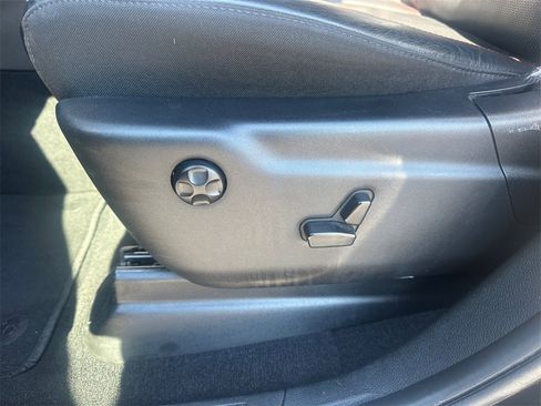 Used 2024 Dodge Durango GT image 29