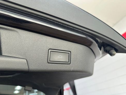 Used 2023 Volkswagen ID.4 Pro S AWD/4WD image 40