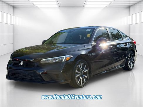 Certified 2024 Honda Civic EX image 3