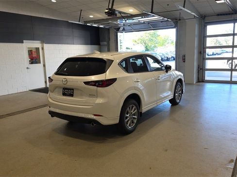New 2025 MAZDA CX-5 AWD 2.5 S w/ Select Package image 6