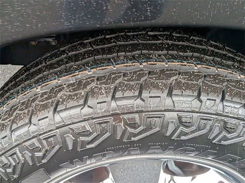 Used 2018 RAM 1500 Express w/ Express Value Package image 11