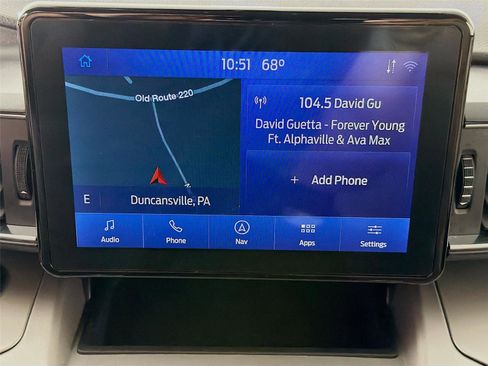 Used 2022 Ford Explorer XLT w/ Equipment Group 202A image 14