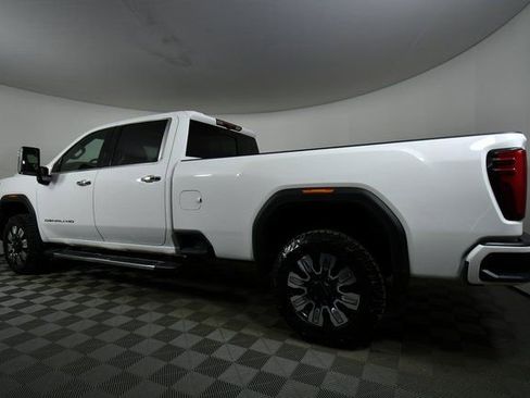 Used 2024 GMC Sierra 3500 Denali w/ Denali Reserve Package image 14