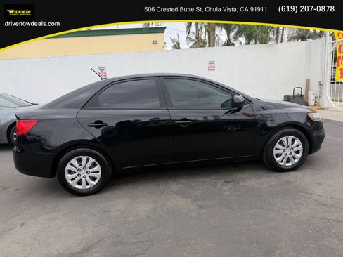 Used 2012 Kia Forte EX FWD image 4
