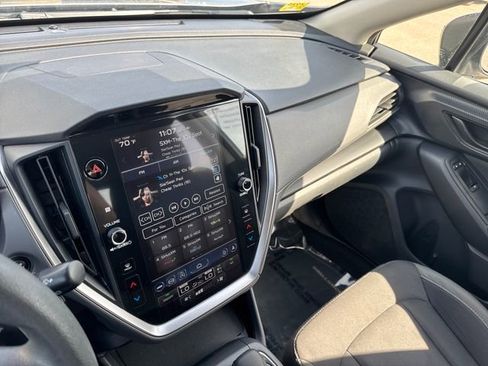 Used 2025 Subaru Crosstrek 2.0i Premium image 27