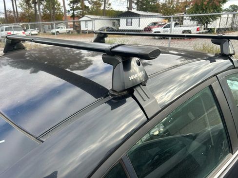 Used 2016 MAZDA MAZDA3 i Touring image 4