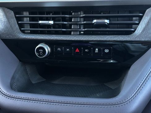 New 2026 Ford Explorer Platinum image 35