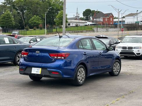 Used 2019 Kia Rio S FWD image 2