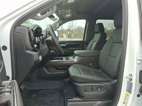 New 2026 GMC Sierra 2500 SLT w/ SLT Premium Package image 14